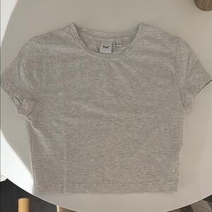 Aritzia Gray Crop T-Shirt Crew Neck Short Sleeve